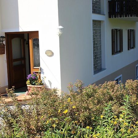 Dreimaderlhaus Apartamento Velden am Wörthersee Exterior foto