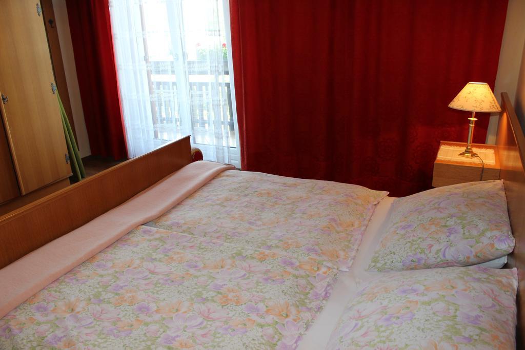 Dreimaderlhaus Apartamento Velden am Wörthersee Exterior foto